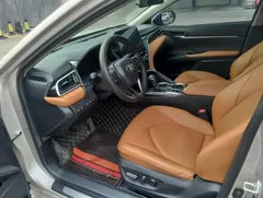 2021 Toyota Camry 2.5G Luxury — фото 18