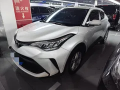 2023 Toyota C-HR 2.0L, белый — фото 1
