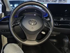 2023 Toyota C-HR 2.0L, белый — фото 5