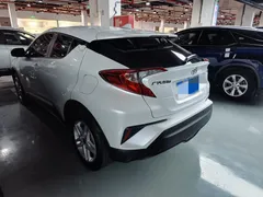 2023 Toyota C-HR 2.0L, белый — фото 12
