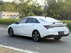 2022 Hyundai Elantra 1.5L CVT GLX Elite, белый — фото 7