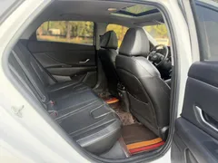 2022 Hyundai Elantra 1.5L CVT GLX Elite, белый — фото 13