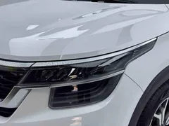 2021 Kia Seltos 1.5L CVT Trend, белый — фото 16