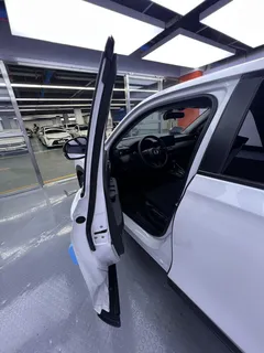 2023 Honda Vezel 1.5L CVT Elite, белый — фото 12