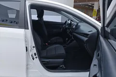 2021 Toyota Vios FS 1.5L CVT, белый — фото 6