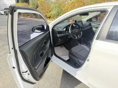 2022 Toyota Vios 1.5L CVT 20th Anniversary, белый — фото 7