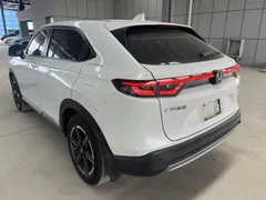 2023 Honda Vezel 1.5L CVT Pioneer, белый — фото 6