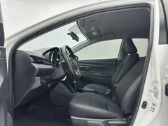 2022 Toyota Yaris L Zhixuan X 1.5L CVT Luxury Plus, белый — фото 5