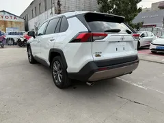 2023 Toyota RAV4 2.0L CVT 2WD 20th Anniversary Platinum, белый — фото 12