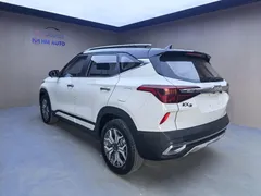 2021 Kia Seltos 1.5L CVT Trend, белый — фото 5