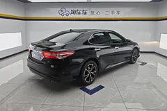 2021 Toyota Camry 2.0G Luxury, чёрный — фото 9