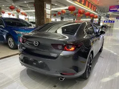 2022 Mazda Mazda3 2.0L AT — фото 9