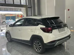 2022 Toyota Yaris L Zhixuan X 1.5L CVT Luxury Plus, белый — фото 11