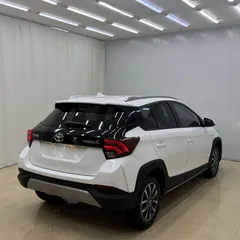 2022 Toyota Yaris L Zhixuan X 1.5L CVT Luxury Plus, белый — фото 4