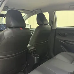 2022 Toyota Yaris L Zhixuan X 1.5L CVT Luxury Plus, белый — фото 8