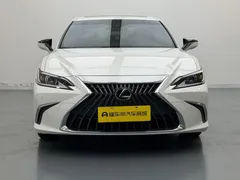 2022 Lexus ES 200 Excellence, белый — фото 2