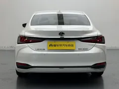 2022 Lexus ES 200 Excellence, белый — фото 6