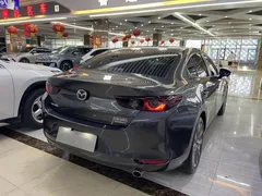 2022 Mazda Mazda3 2.0L AT — фото 9