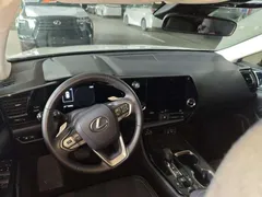 2023 Lexus NX 260 2WD, белый — фото 4