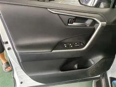2022 Toyota Wildlander 2.0L 2WD Luxury Plus, белый — фото 6
