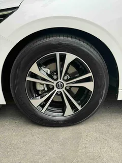 2023 Nissan Sylphy 1.6L CVT Enjoy, белый — фото 17
