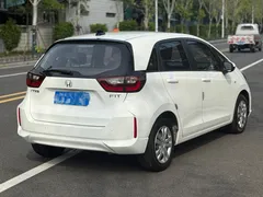 2023 Honda Fit 1.5L CVT, белый — фото 3
