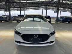 2022 Mazda Mazda3 2.0L AT, белый — фото 2