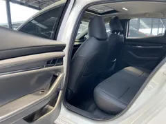2022 Mazda Mazda3 2.0L AT, белый — фото 5