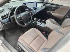2022 Lexus ES 200 Excellence, белый — фото 7