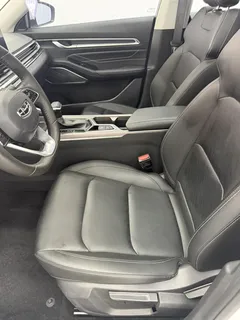 2023 Geely Emgrand 4th Gen 1.5L CVT Premium Champion, белый — фото 8