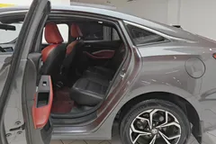 2021 MG MG5 180DVVT CVT Youth Luxury — фото 13