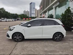 2022 Honda Fit 1.5L CVT Sunroof, белый — фото 2