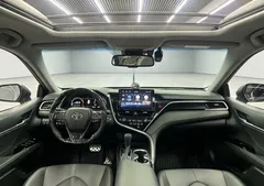 2021 Toyota Camry 2.5G Luxury, чёрный — фото 10
