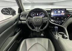 2021 Toyota Camry 2.5G Luxury, чёрный — фото 13