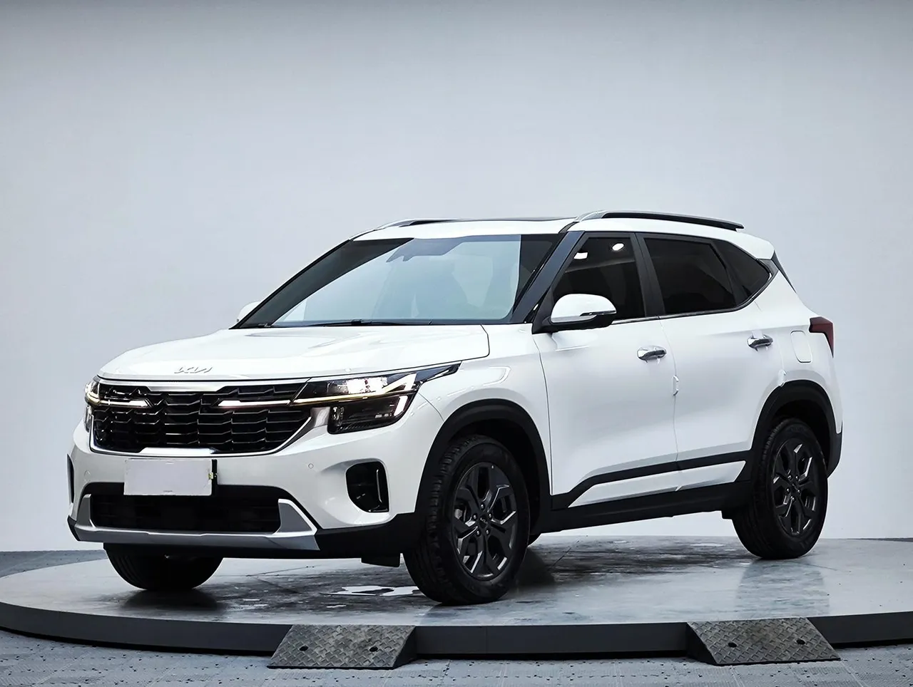 2023 Kia Seltos 1.5L IVT Luxury