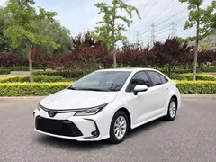 2021 Toyota Corolla 1.5L CVT Elite, белый — фото 1