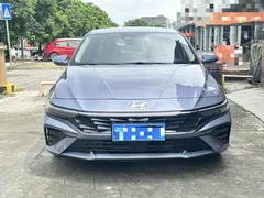 2023 Hyundai Elantra 1.5L CVT LUX Premium — фото 2