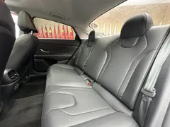2023 Hyundai Elantra 1.5L CVT LUX Premium, белый — фото 17