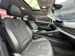 2023 Hyundai Elantra 1.5L CVT LUX Premium, белый — фото 21