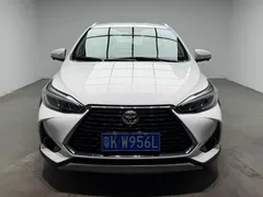 2022 Toyota Yaris L Zhixuan X 1.5L CVT Leading Plus, белый — фото 2