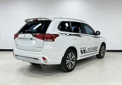 2021 Mitsubishi Outlander 2.0L 2WD 5 Seats, белый — фото 6