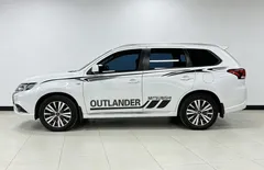 2021 Mitsubishi Outlander 2.0L 2WD 5 Seats, белый — фото 7