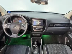 2021 Mitsubishi Outlander 2.0L 2WD 5 Seats, белый — фото 13