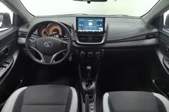 2022 Toyota Yaris L Zhixuan X 1.5L CVT Leading Plus, белый — фото 14