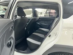 2022 Toyota Yaris L Zhixuan X 1.5L CVT Luxury Plus, белый — фото 6
