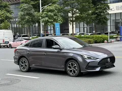 2022 MG MG5 180DVVT CVT Youth Fashion — фото 3