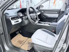 2022 Geely Emgrand 4th Gen 1.5L CVT Flagship — фото 4