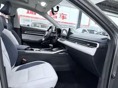 2022 Geely Emgrand 4th Gen 1.5L CVT Flagship — фото 10