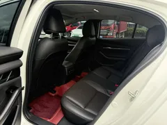 2022 Mazda Mazda3 2.0L AT, белый — фото 8