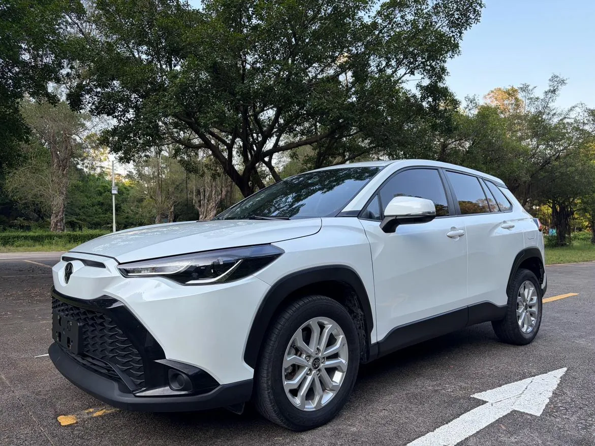 2023 Toyota Frontlander 2.0L CVT Elite